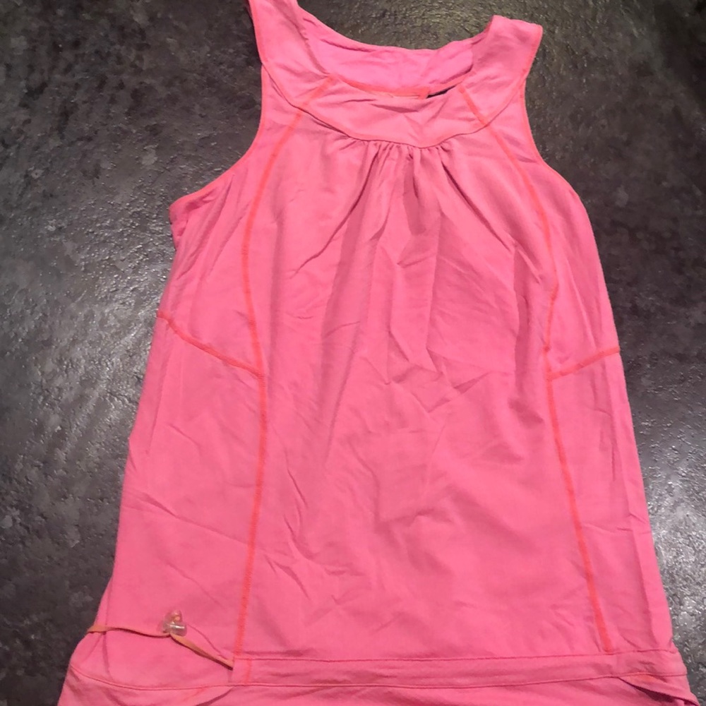 pink lululemon tank